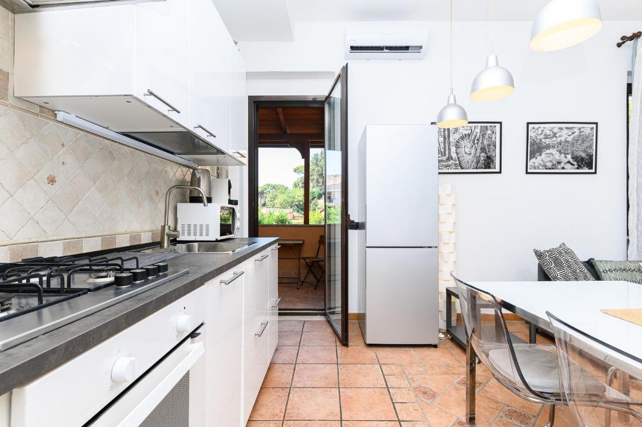Cozy With Balcony By Ndp Rent Apartment
